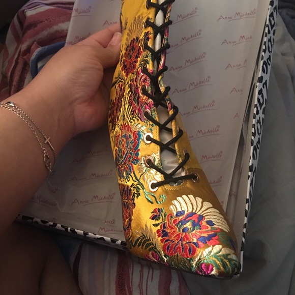 Booties heels - Picture 3 of 6